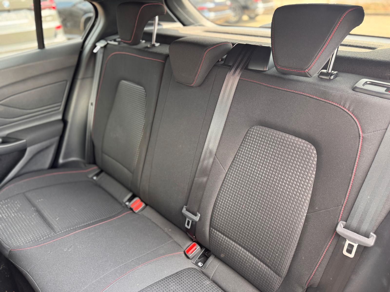 Ford Focus Limousine ST-Line 1.5 ABSTANDSTEMP KAMERA
