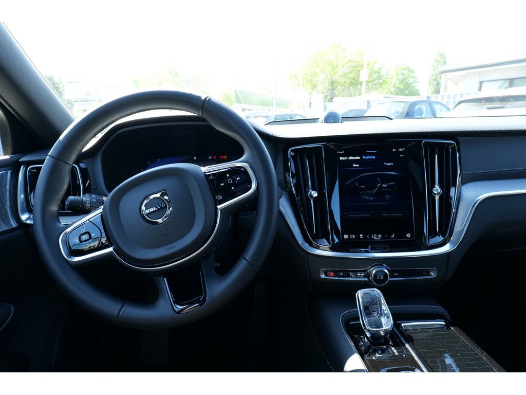 Volvo S60 Lim. T8 AWD Ultimate Dark Recharge Plug-In H