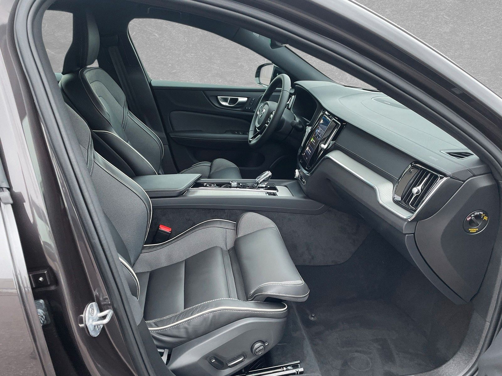 Volvo S60 B5 AWD Mild-Hybrid Ultimate Dark ACC BLIS SD