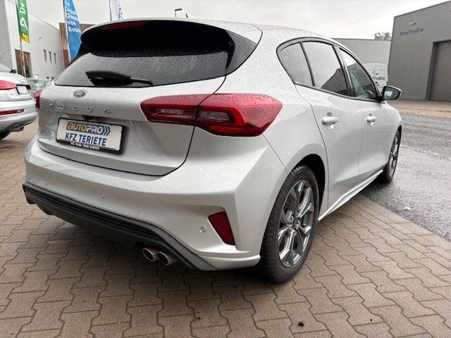 Ford Focus Lim. ST-Line ACC LED Navi Kamera