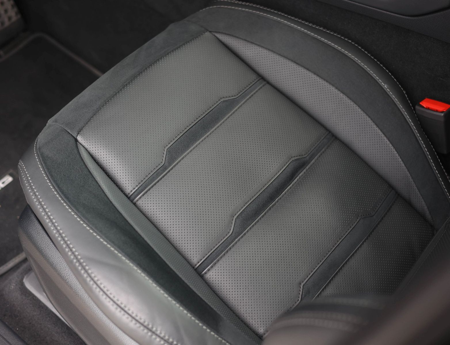 Mercedes-Benz GLE 53e 4Matic Coupe *AHK*Multicontour*Burmester