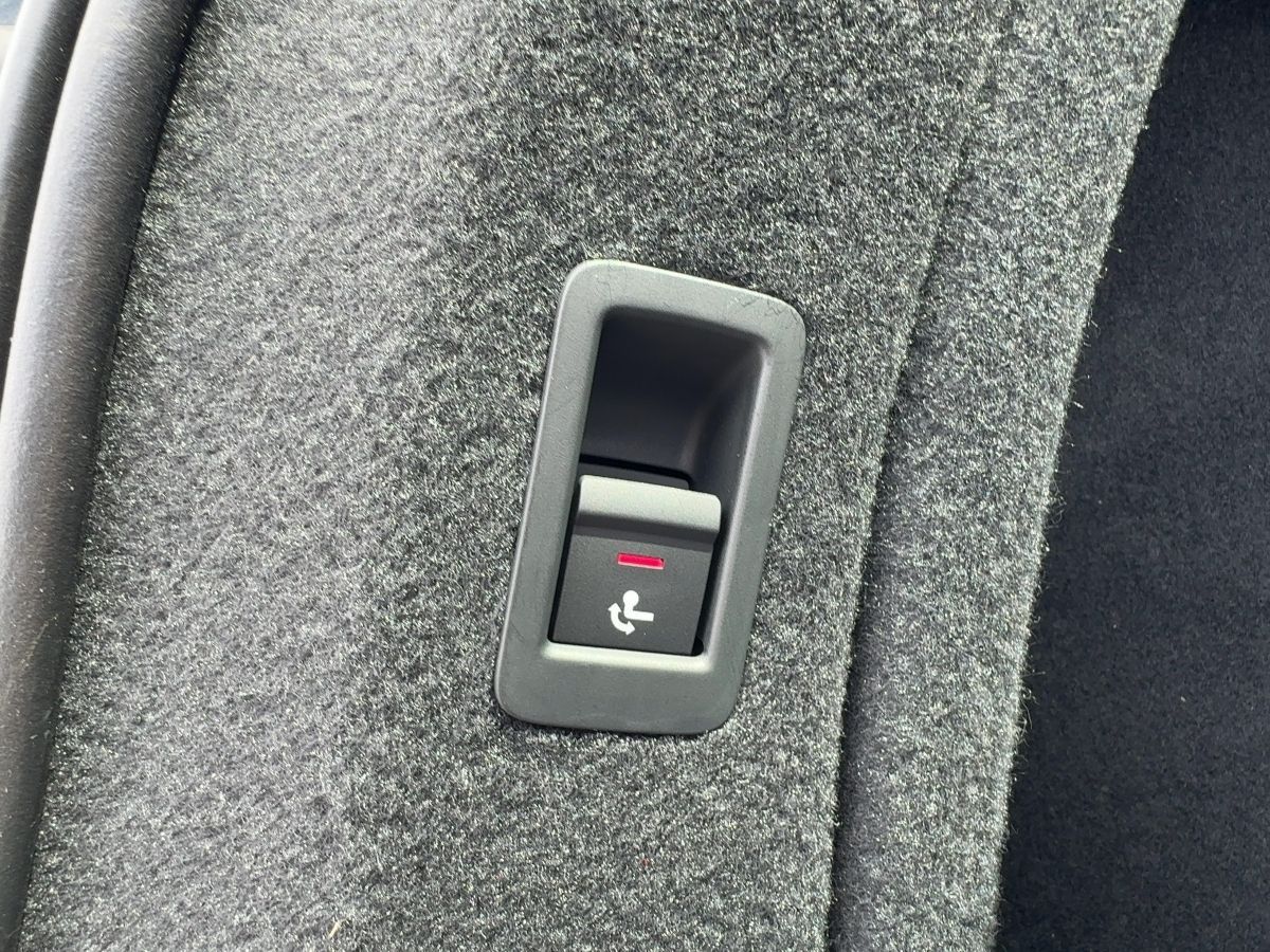 Audi A4 Avant 40 TDI S-TR ADVANCED - Samsaru's Car Outlet