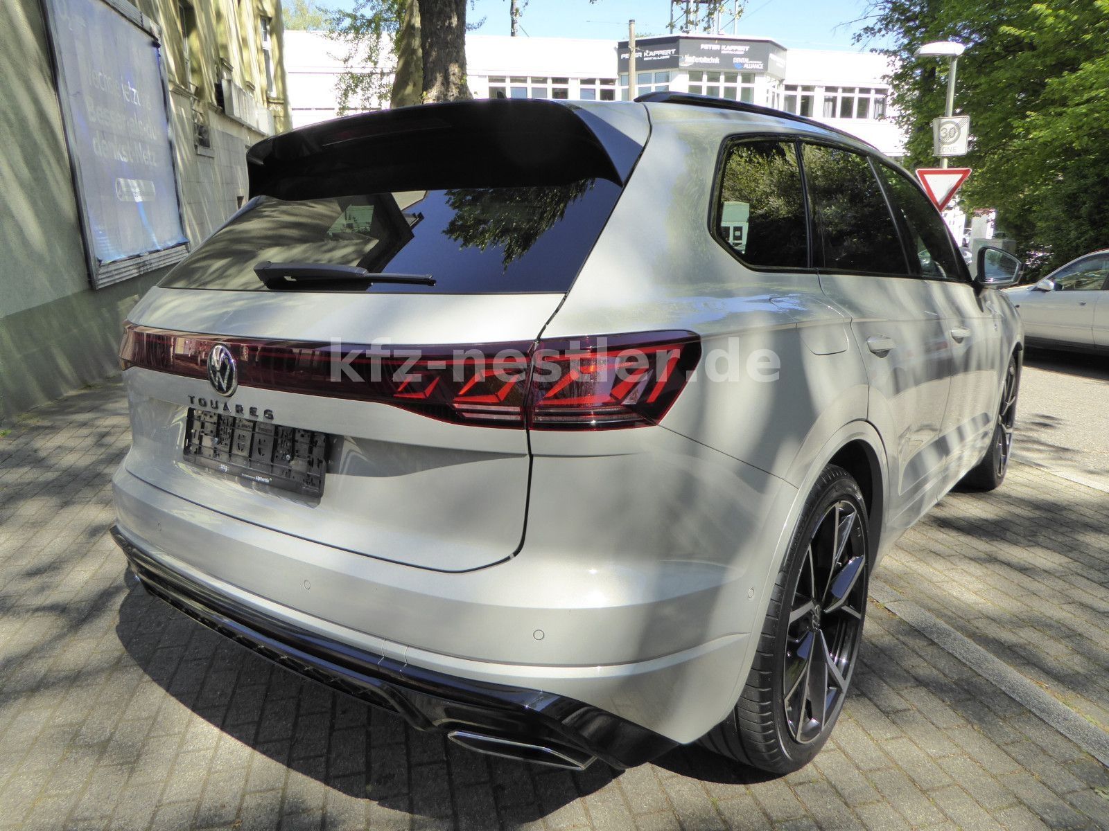 Volkswagen Touareg 3.0 TDI R-Line/Pano/Puglia/AHK/HUD/Wank