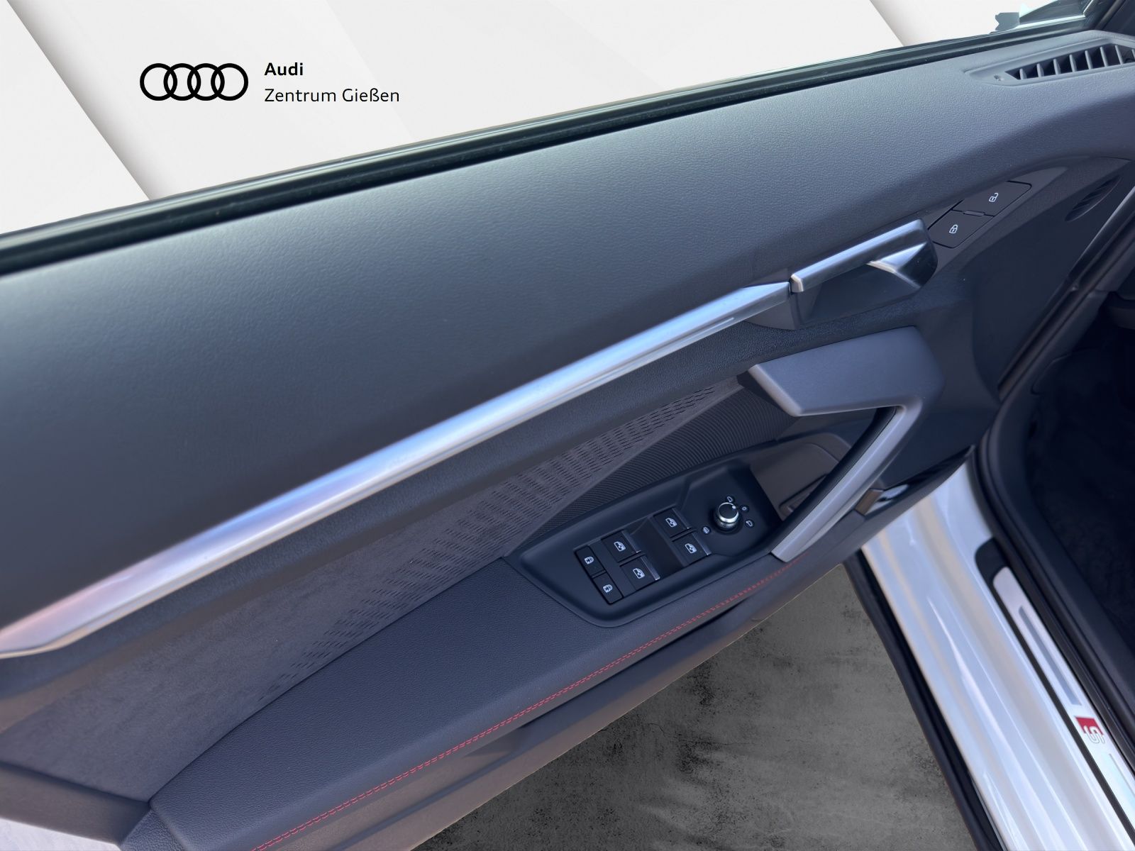 Audi A3 Limousine 35 TFSI S line Black HuD AHK SONOS