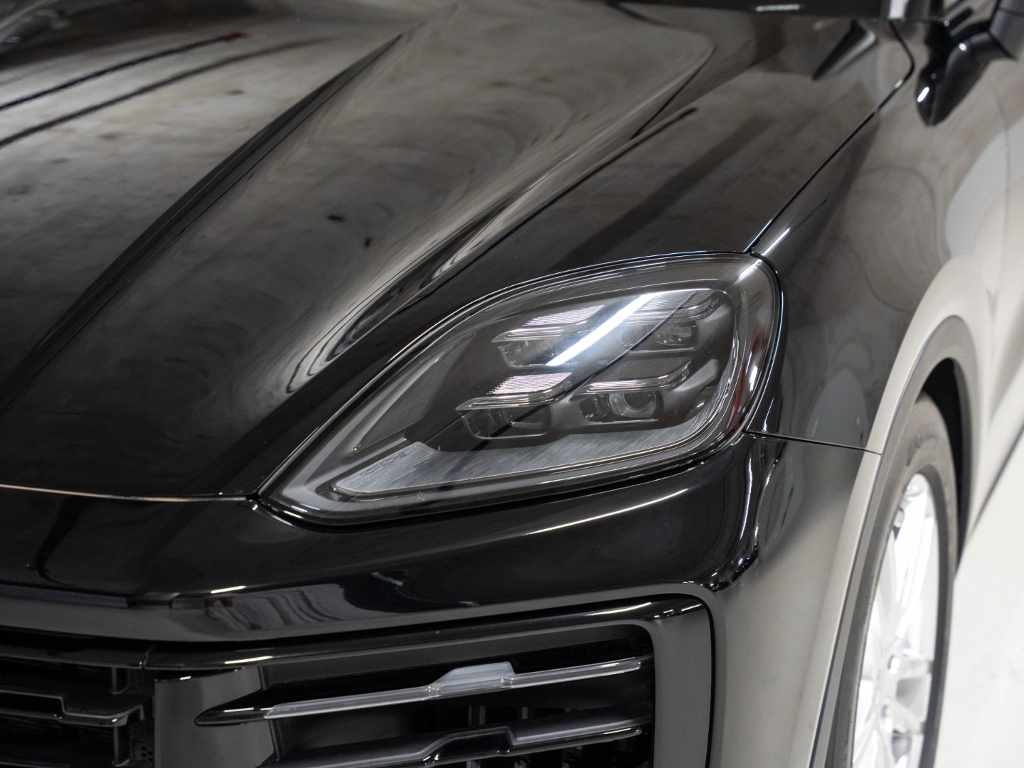 Porsche Cayenne Coupe PDCC Luftfederung InnoDrive BOSE