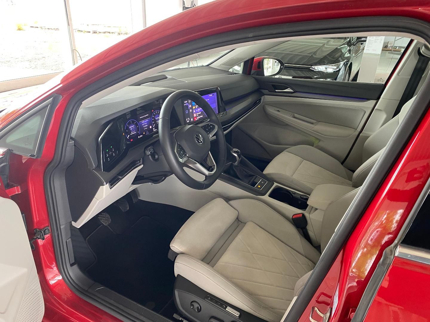 Volkswagen Golf Variant Style 2.0l TDI - Samsaru's Car Outlet
