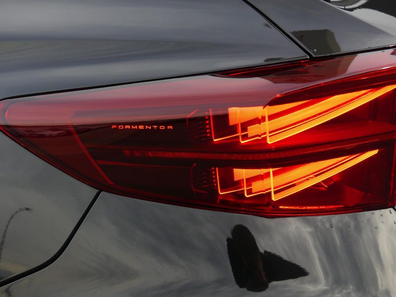 Cupra Formentor VZ TSI DSG 4Drive AHK Sennheise Matrix