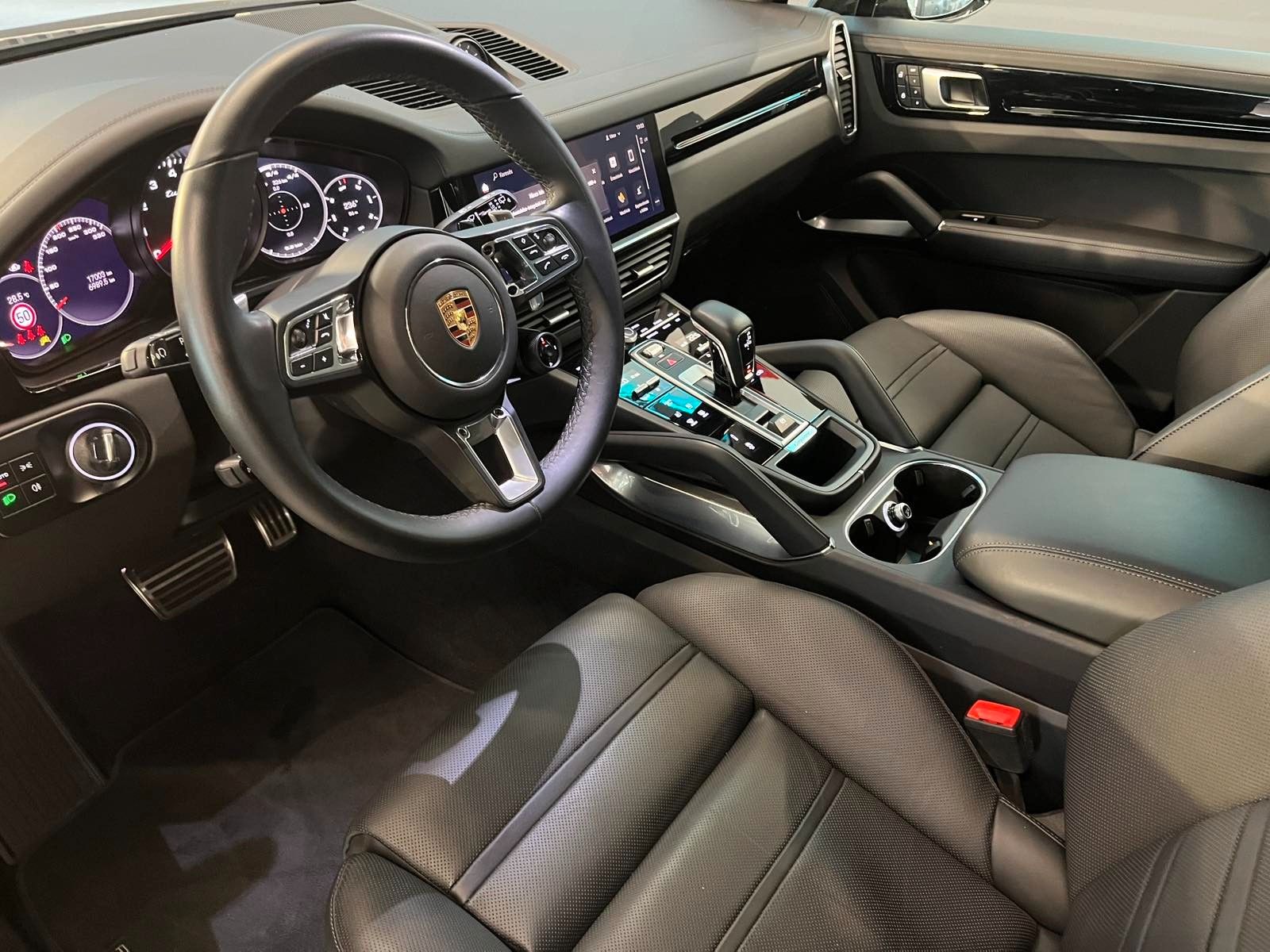 Porsche Cayenne Turbo /360 KAMERA /PANO/BOSE AUDIO