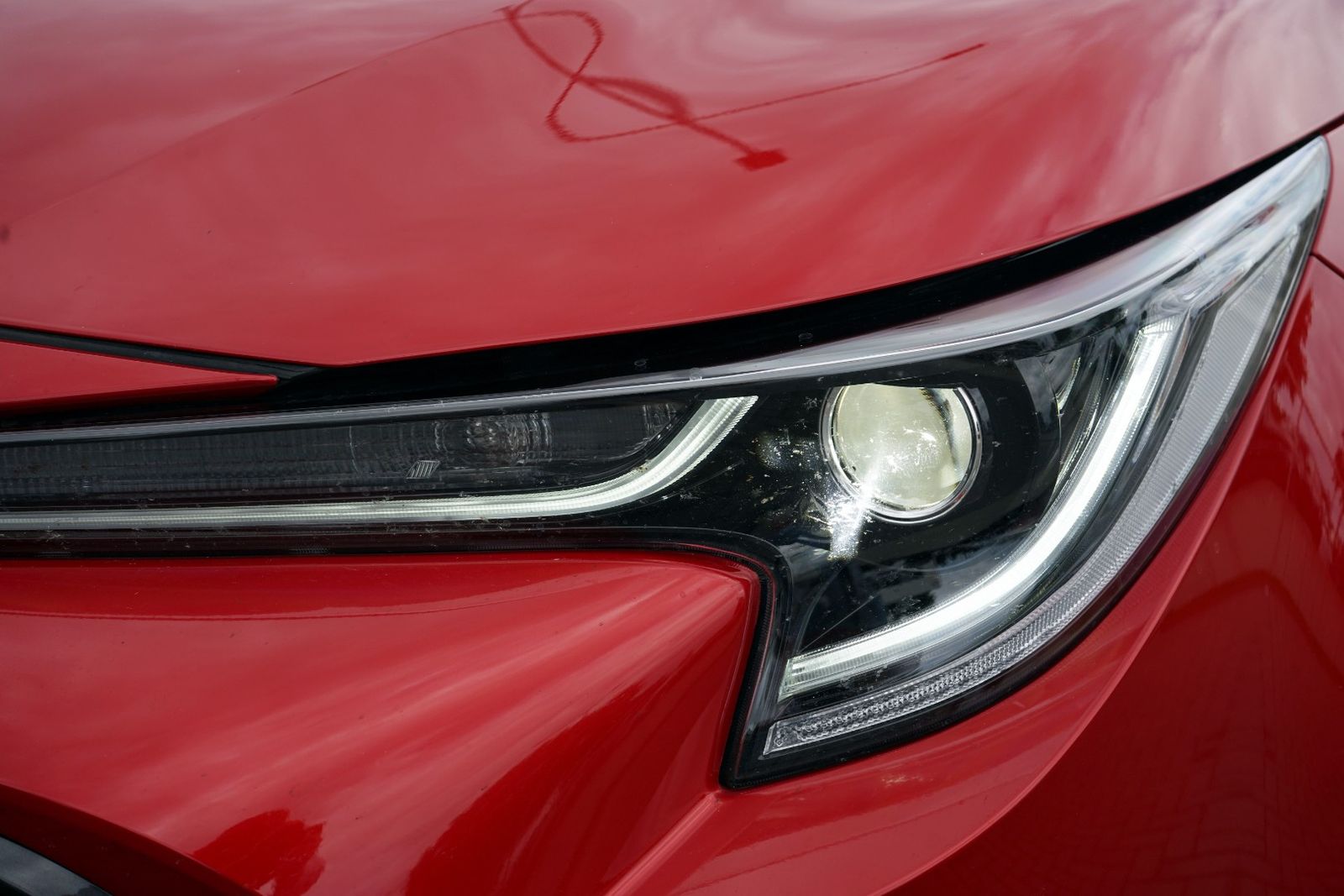 Toyota Corolla 2.0 Hybrid Business Edition - Samsaru's Car Outlet
