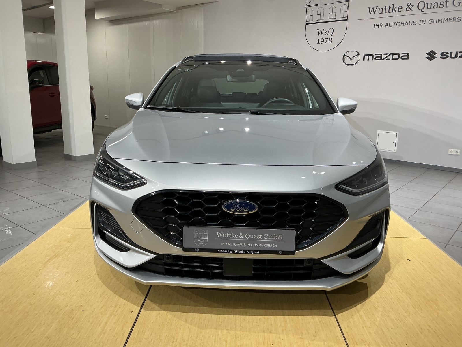 Ford Focus Turnier ST-Line X*B&O*SHZ*LHZ*PANO*LED*