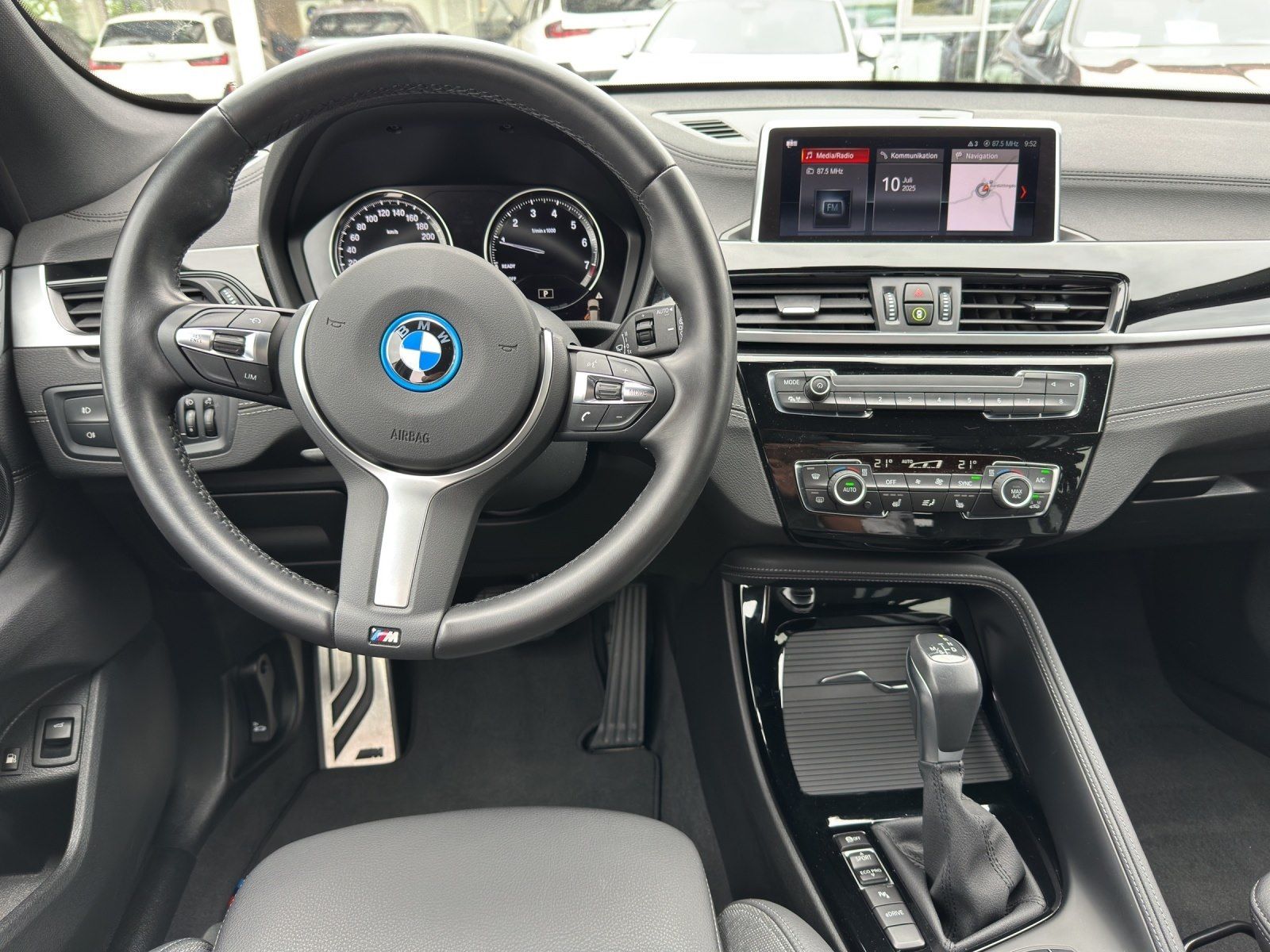 BMW X1 xDrive25e M Sport - Samsaru's Car Outlet