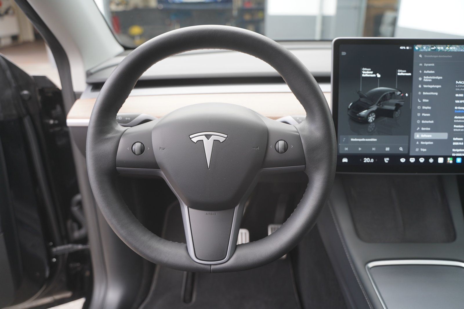 Tesla Model Y Long Range AWD *AHK*Mwst. ausweisbar*