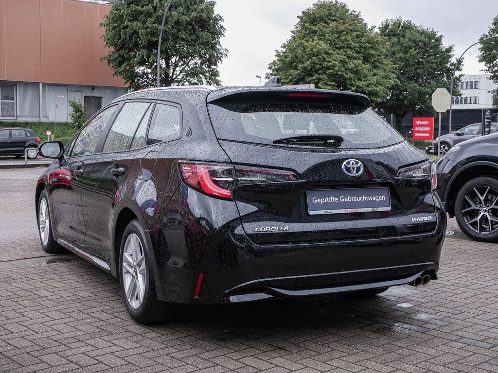Toyota Corolla Touring Sports 2.0 Hybrid Business - Samsaru's Car Outlet