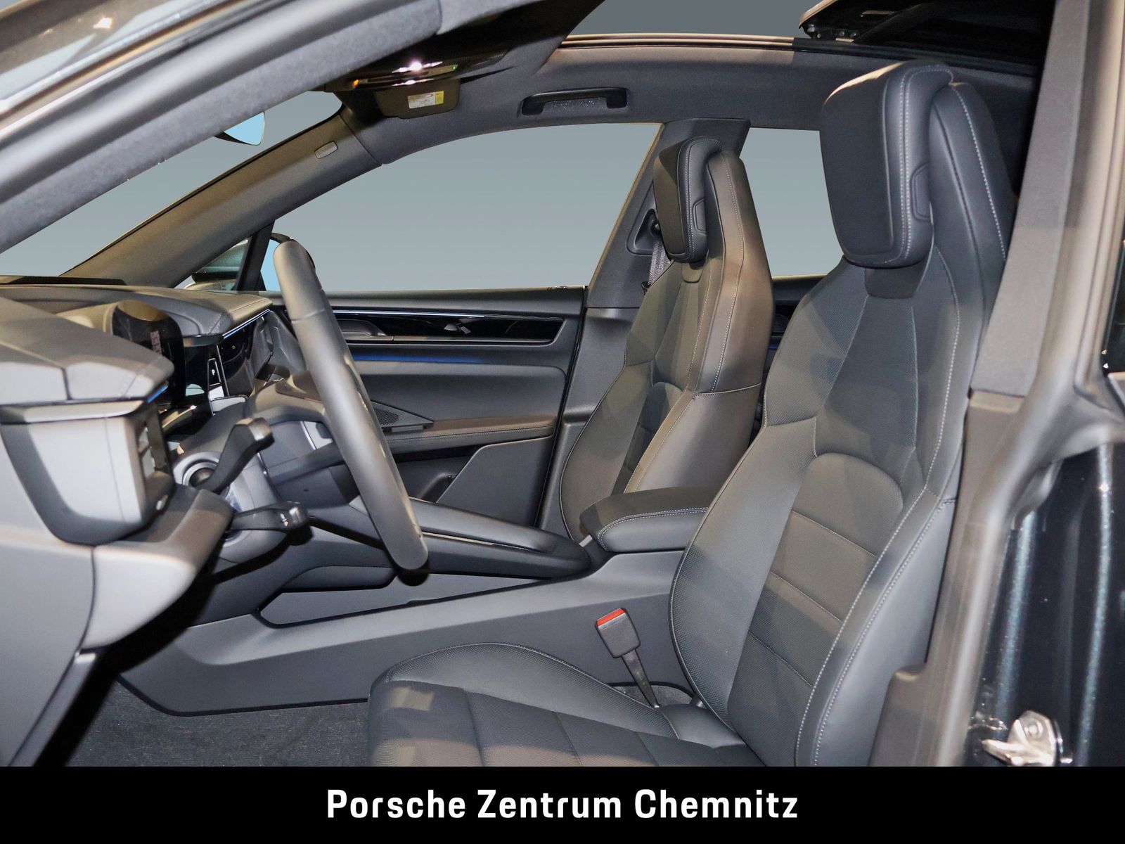 Porsche Macan 4 Electric Luft.;Matrix-LED;4xSitzheiz.;BO