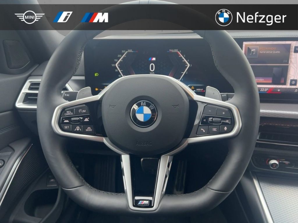BMW 330 d xDrive Touring M Sport Park-Assistent HiFi