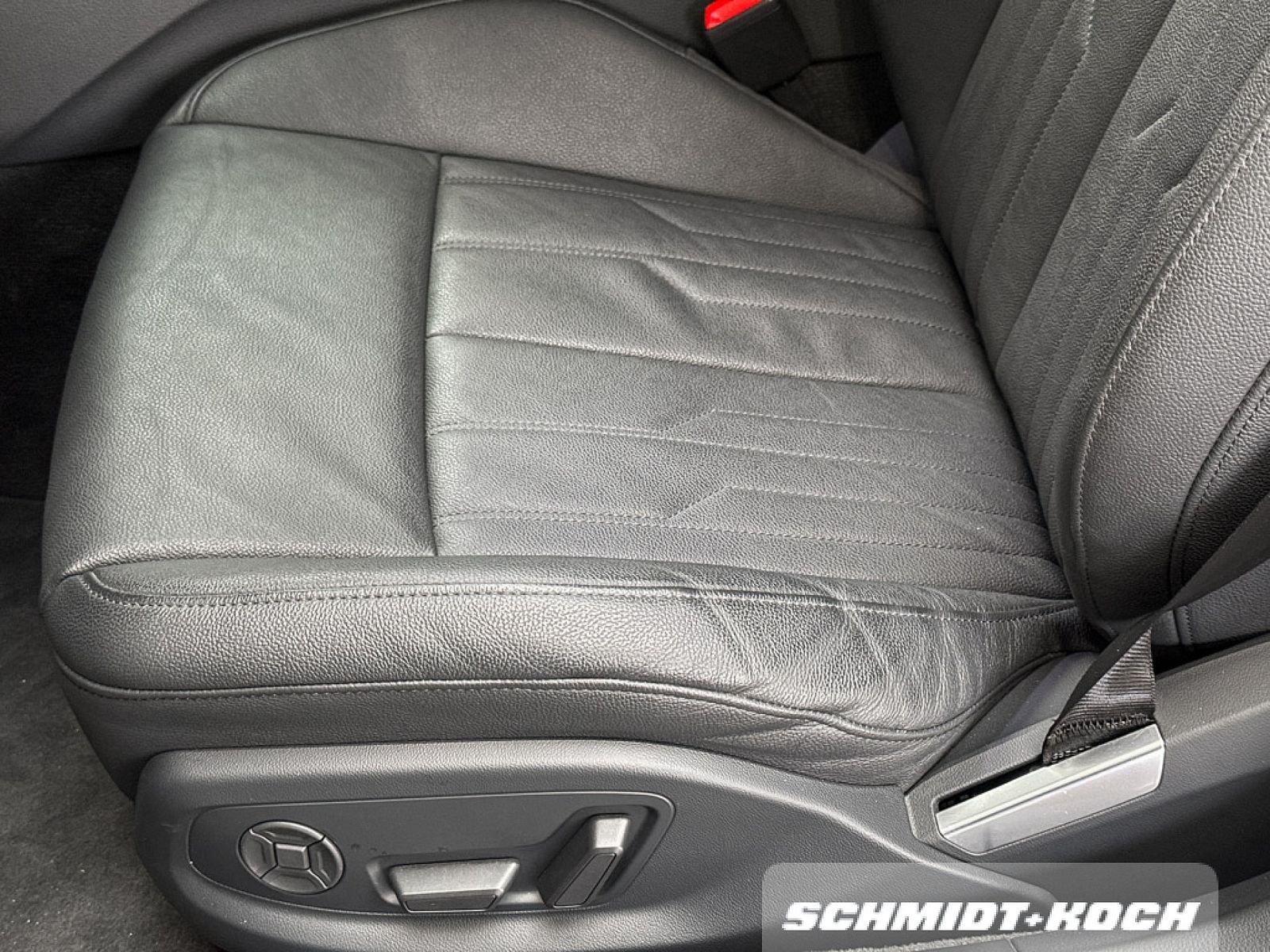 Audi A8 50 TDI S line quattro - Samsaru's Car Outlet