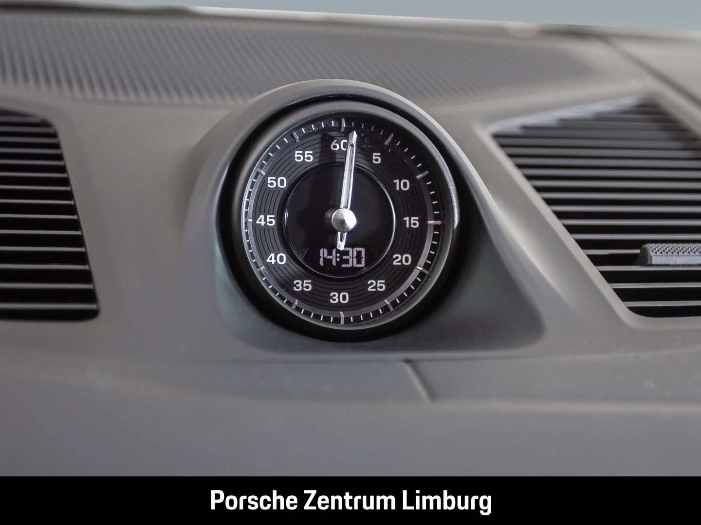 Porsche Cayenne E-Hybrid Coupe Black Edition Burmester