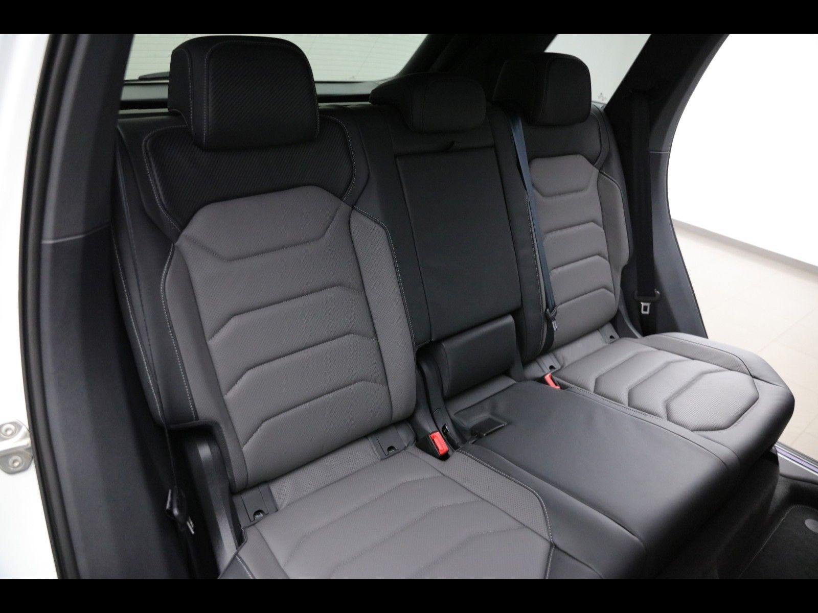 Volkswagen TOUAREG R-LINE BLACK STYLE 3.0 V6 TDI TIPTRONIC