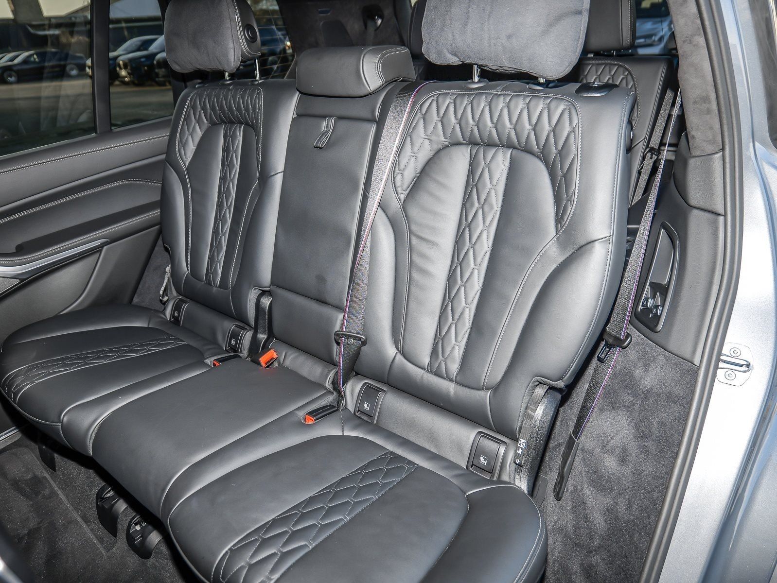 BMW X7 xDrive40d M Sport Pro HUD PANO ACC AHK RFK NA