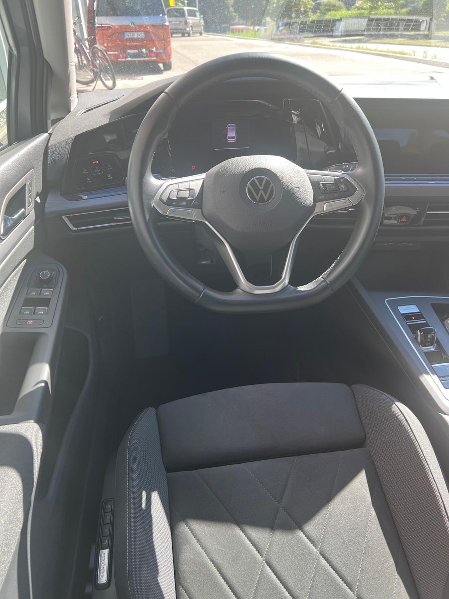 Volkswagen Golf 2.0 TSI Style 4Motion - Samsaru's Car Outlet