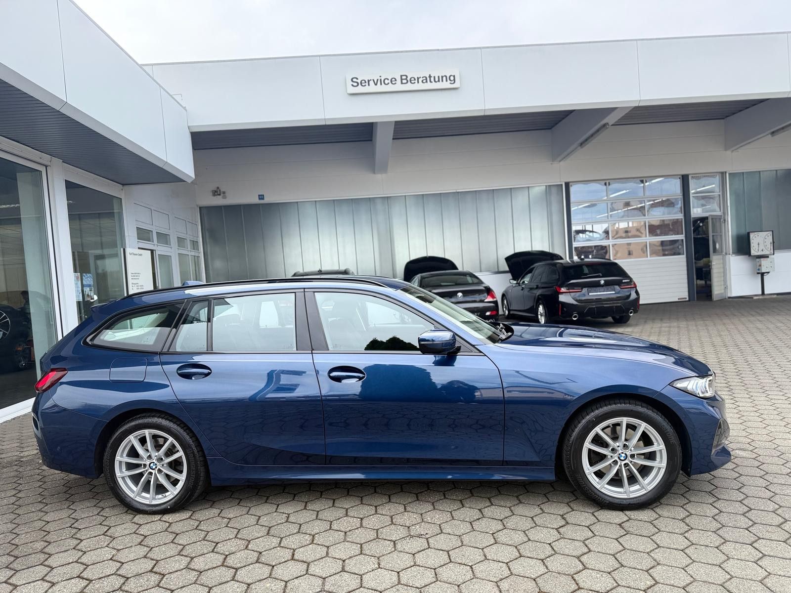 BMW 320 d Touring xDrive - Samsaru's Car Outlet