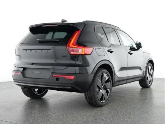 Volvo XC40 B3 Ultra Black Edition/AHK/Pano/360K/20Zoll