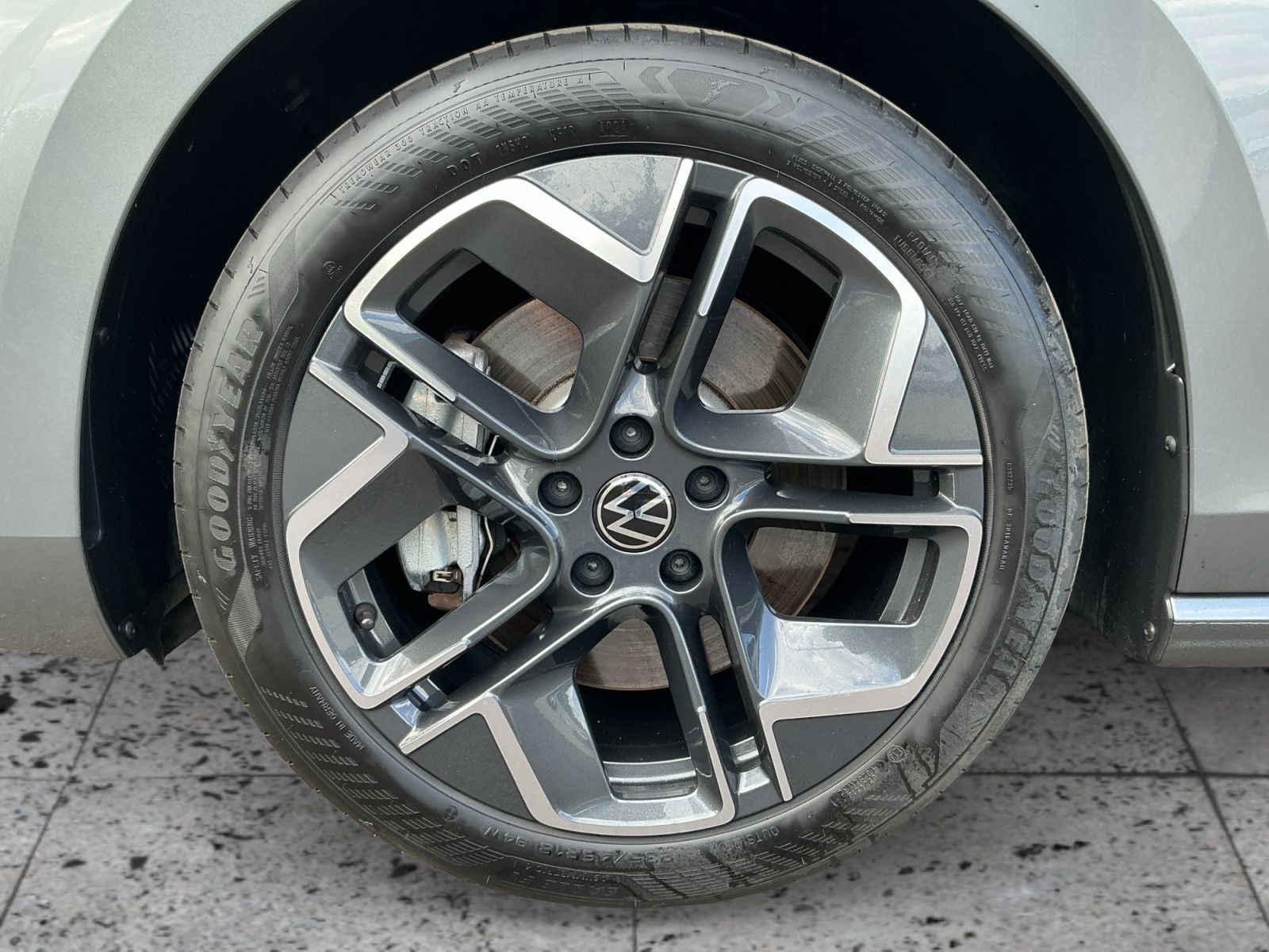 Volkswagen Passat Variant 1.5 eHYBRID ELEGANCE 5JG+NAVI+AHK