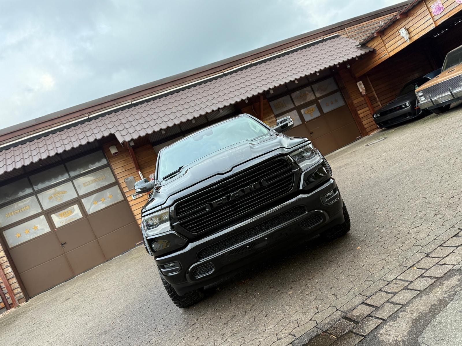 Dodge LPG*LARAMIE*OFFROAD*LIFT*AHK*NAVI*LED*GARANTIE*