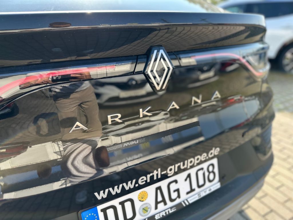 Renault Arkana TECHNO E-Tech Full Hybrid 145 - Samsaru's Car Outlet