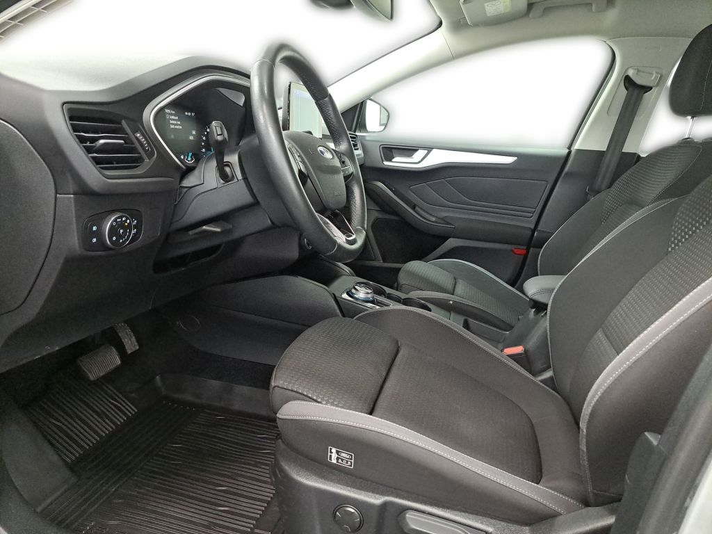 Ford Focus Turnier 2.0 Aut. COOL&CONNECT LED NAVI AHK