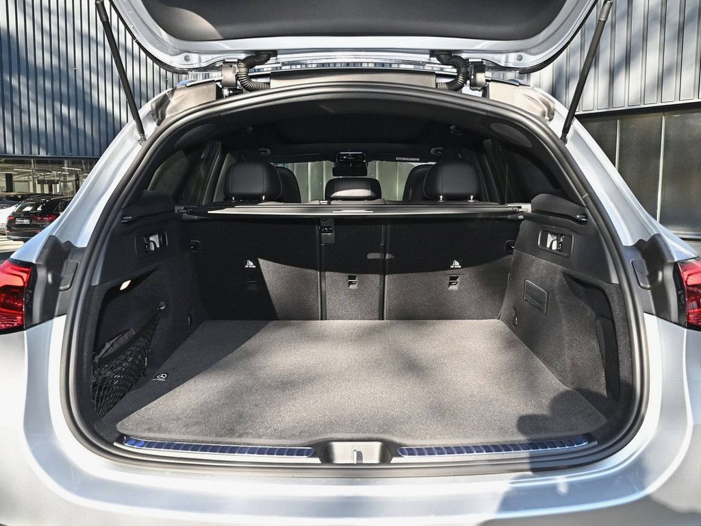 Mercedes-Benz GLC 220 d 4M AMG Line Night AHK Distr Pano Kamer