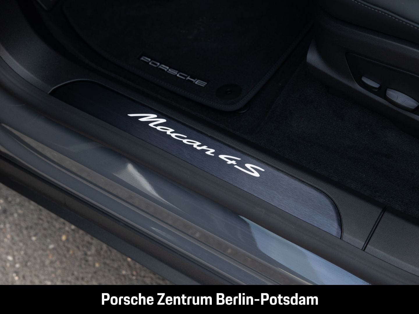 Porsche Macan 4S Burmester Panoramadach Luftfederung