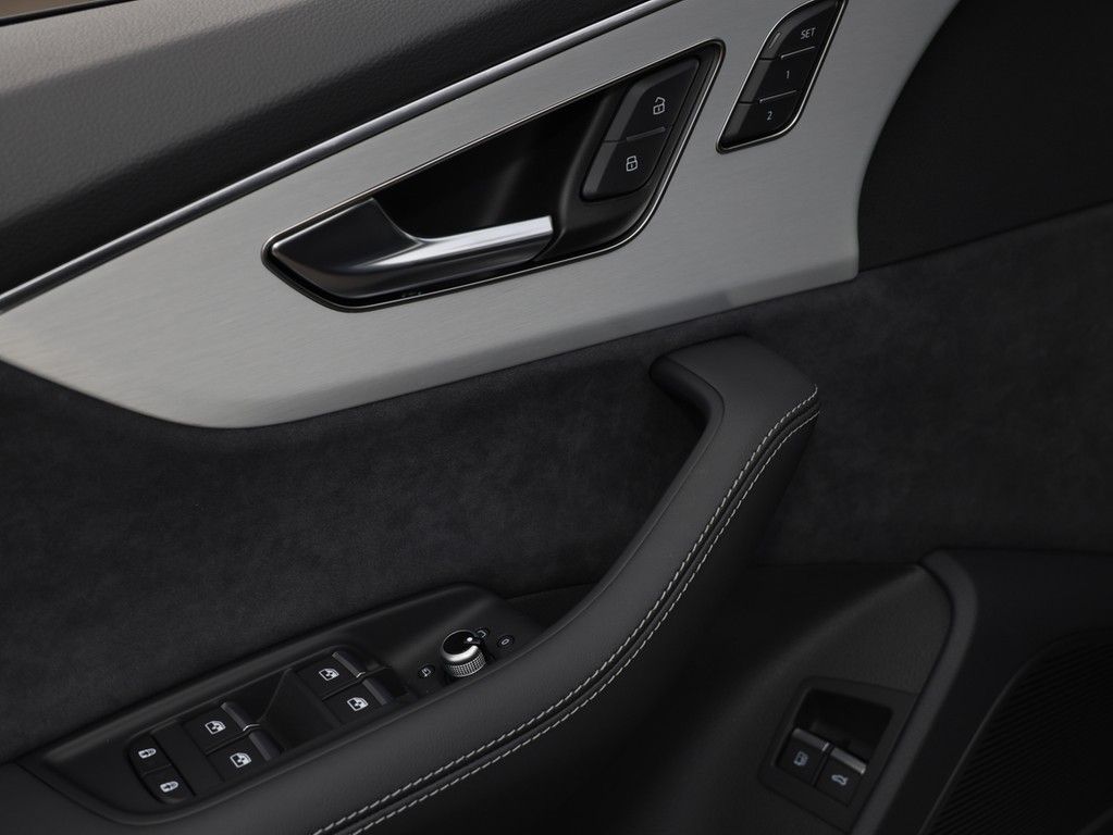Audi Q7 SUV S line 60 TFSI e quattro