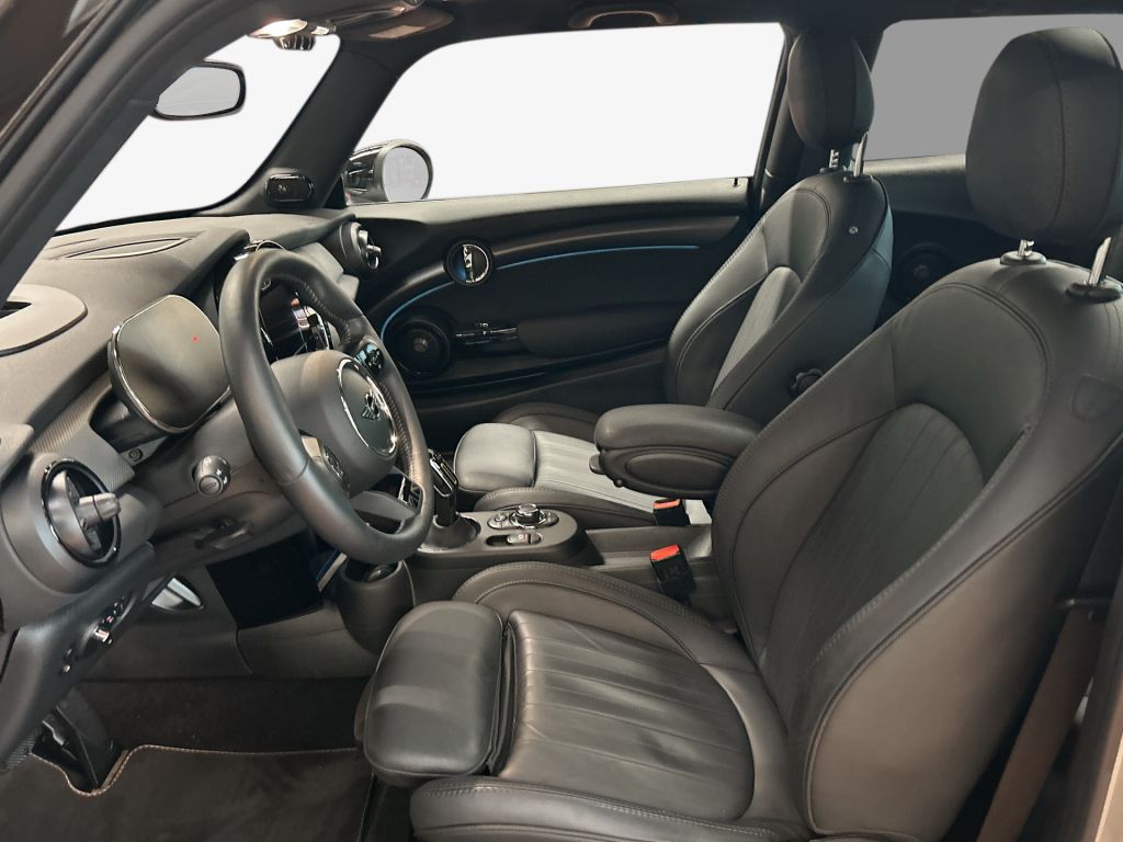 MINI Cooper SE MINI Yours Trim - Samsaru's Car Outlet