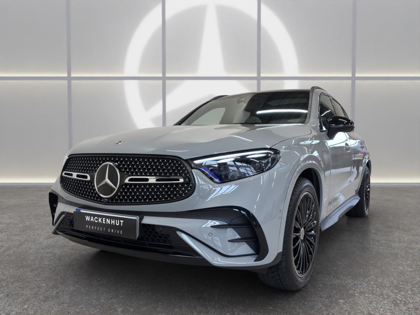 Mercedes-Benz GLC 300 d 4M AMG LINE ADVANCED PLUS AHK+PANO+360