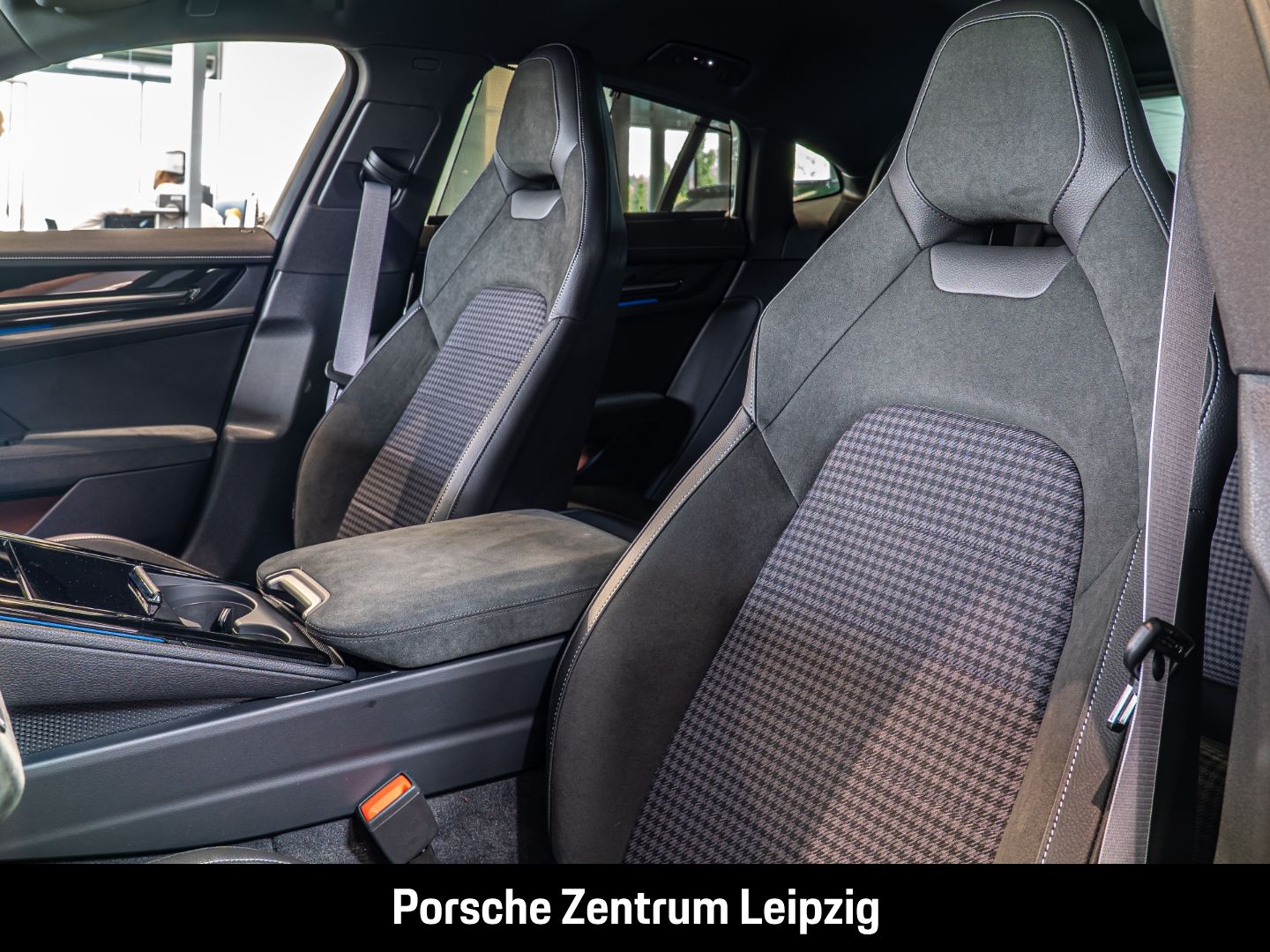 Porsche Panamera 4S E-Hybrid Sportabgas HA-Lenkung HUD
