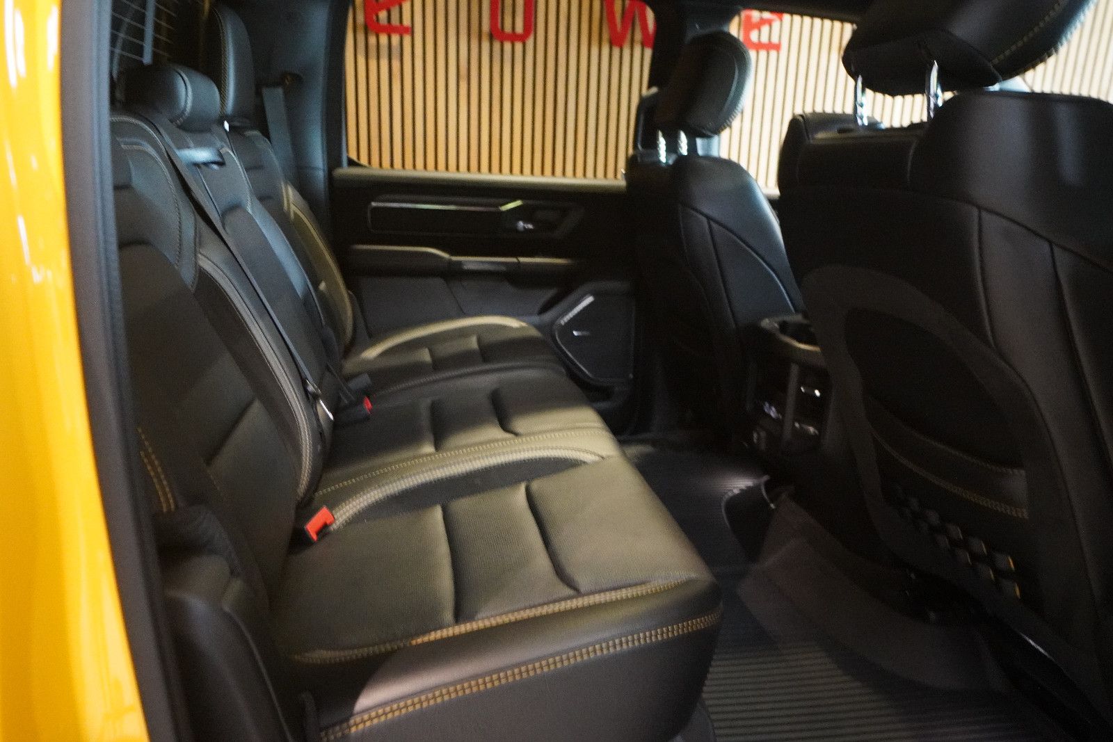 Dodge RAM 1500 TRX V8 6.2 L -Hardtop-MWST-Top Zustand