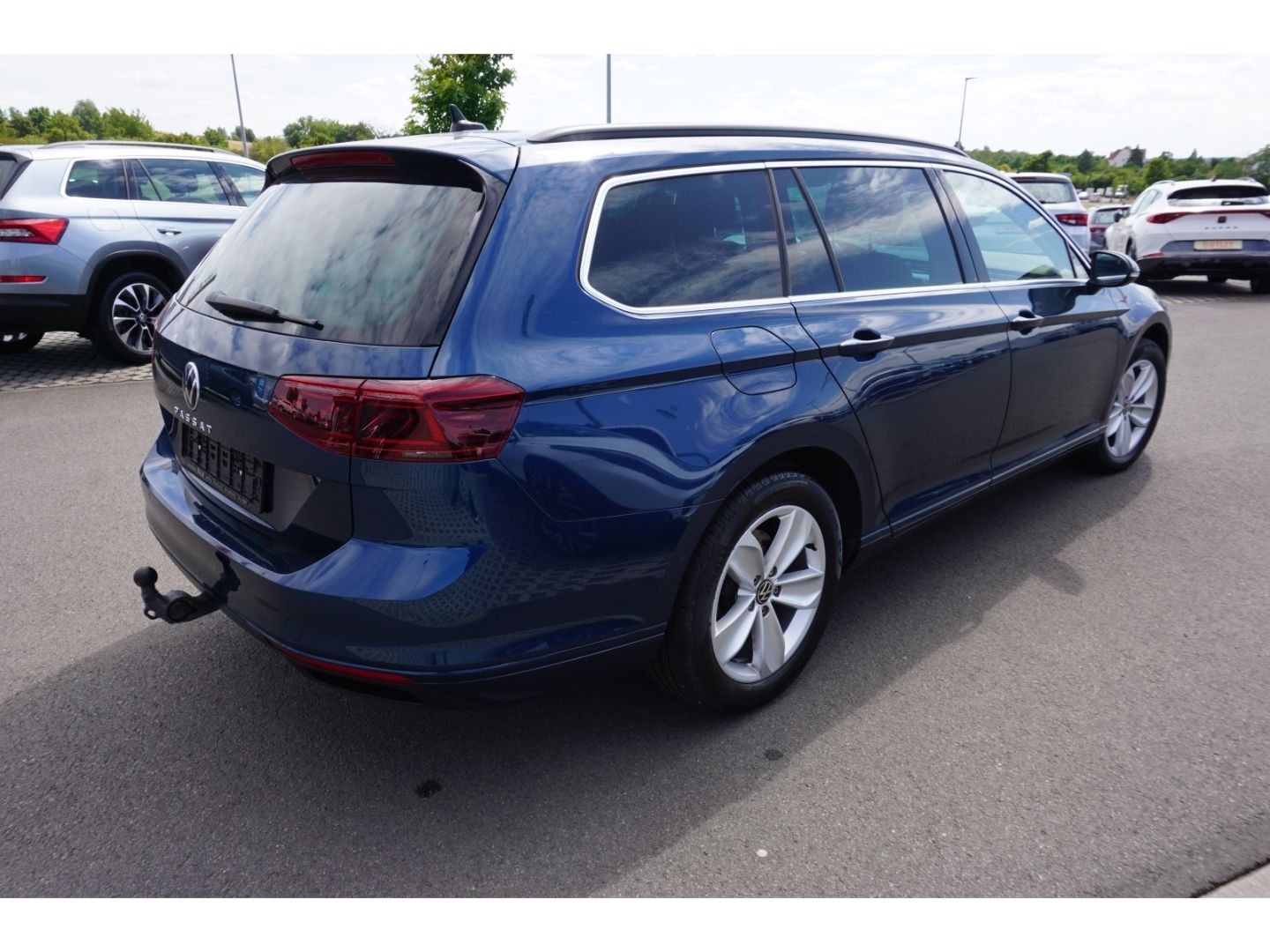 Volkswagen Passat 2.0 TSI DSG - Samsaru's Car Outlet