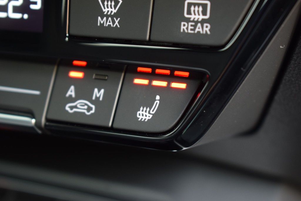 Audi A3 Sportback 35 TDI S-tr. - Samsaru's Car Outlet