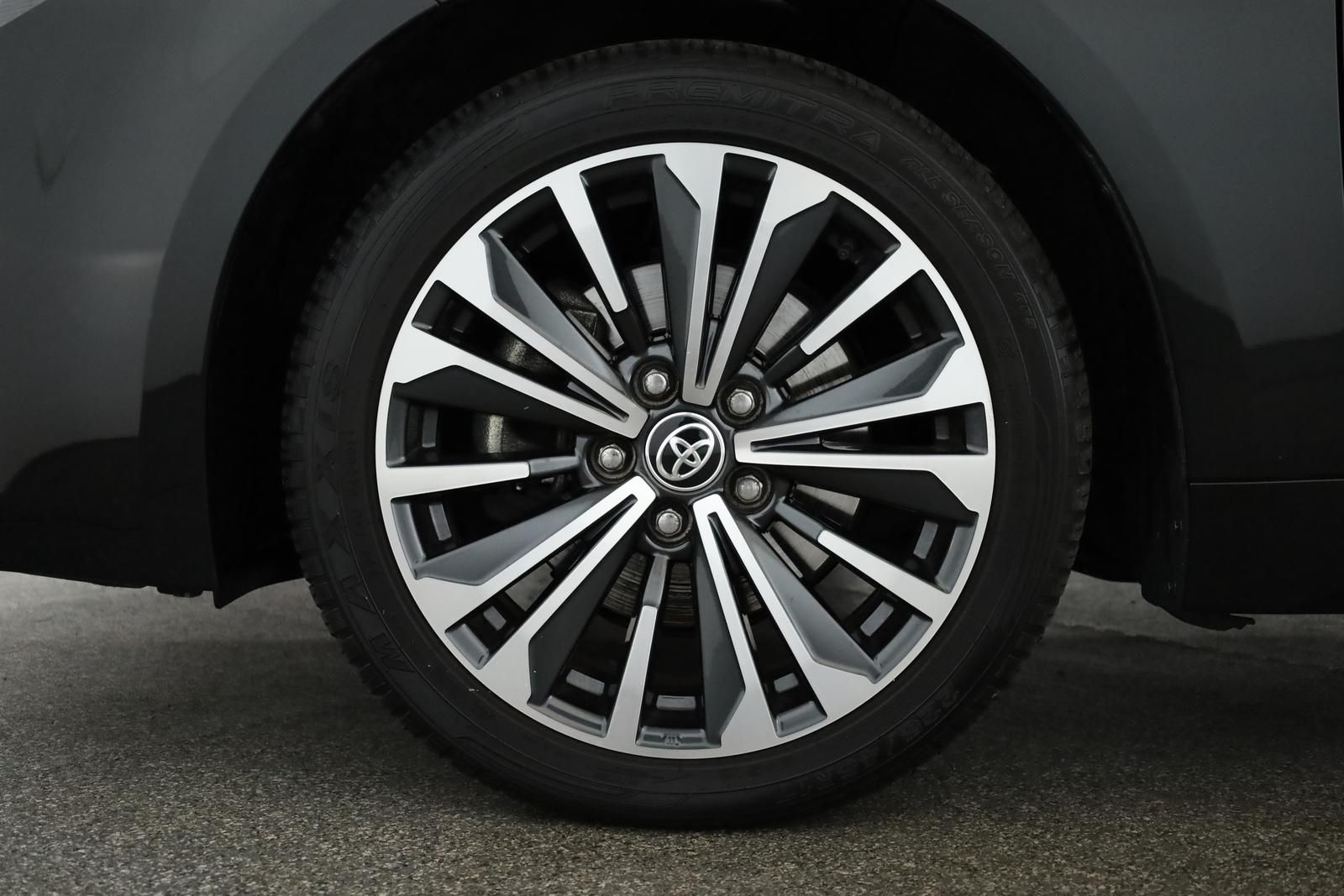 Toyota Corolla Touring Sports 2.0 CVT Team D Navi Kam