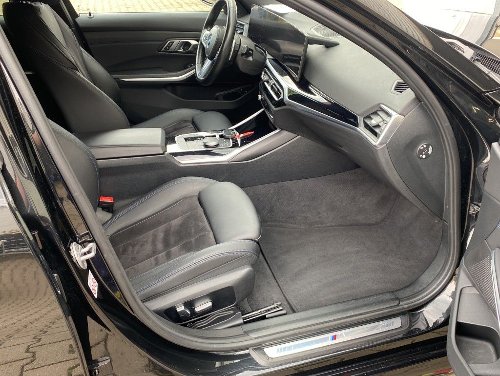 BMW 330 e M Sport Pro - Samsaru's Car Outlet