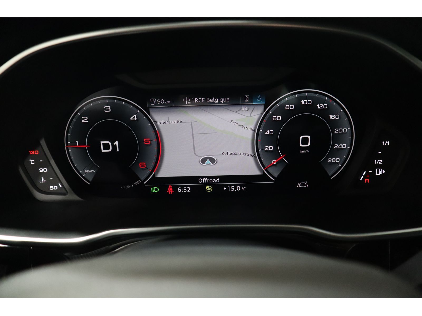 Audi Q3 40 TDI quattro advanced - Samsaru's Car Outlet