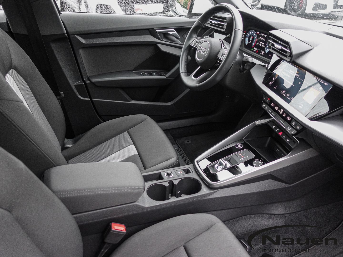 Audi A3 Limousine 30 TFSI S-line *ACC*LED*KAMERA*SHZ*