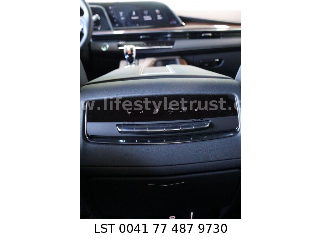Cadillac Escalade LUXURY 6.2 V8 4WD - 2023 -  € 66.900 T1