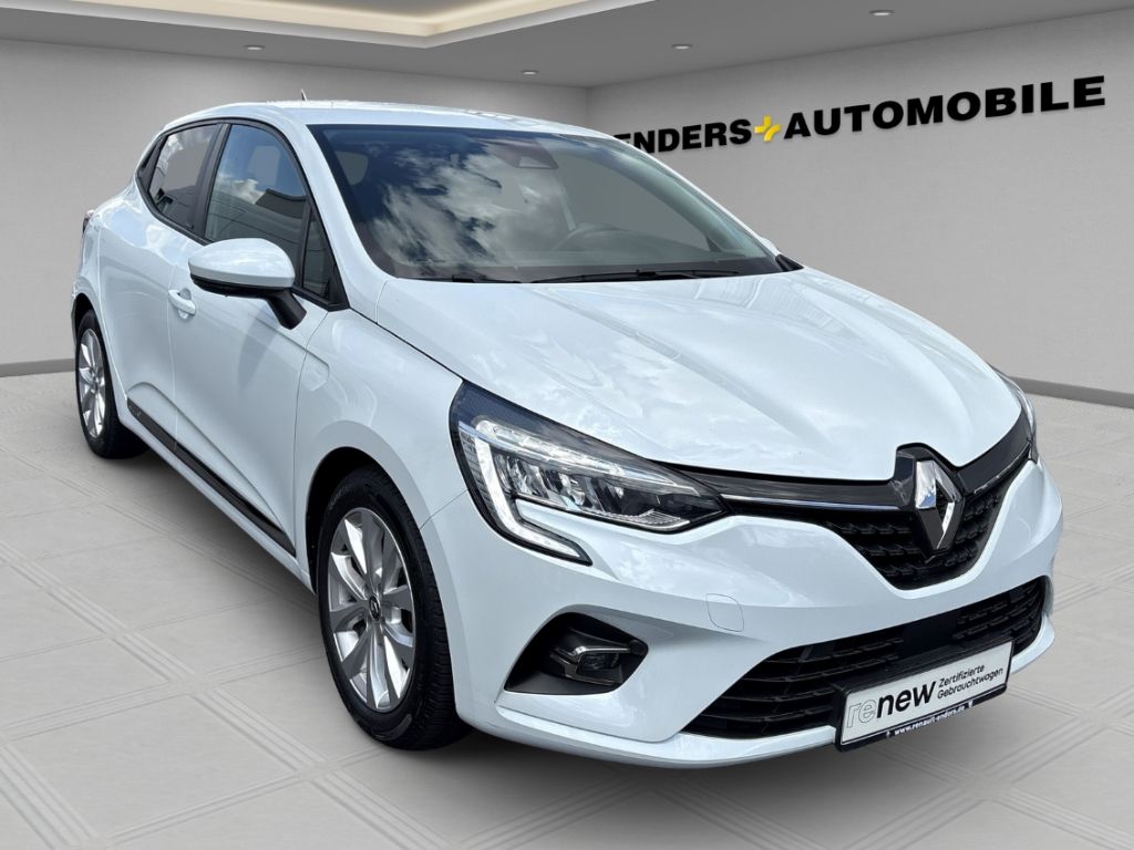 Renault Clio V Experience 1.6 E-TECH Hybrid - Samsaru's Car Outlet