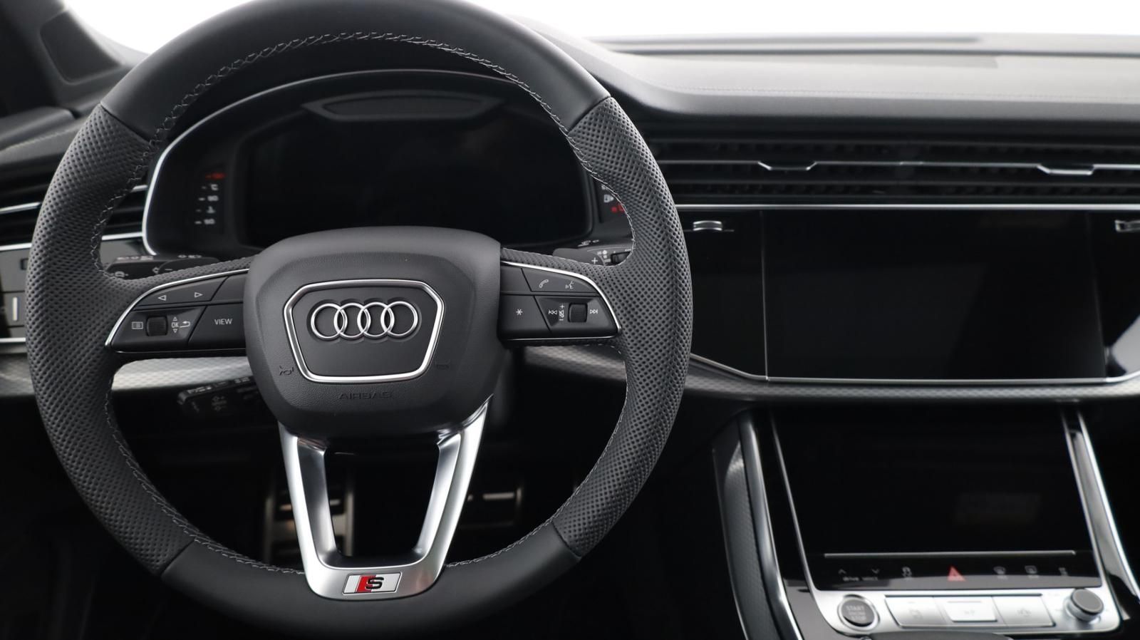 Audi Q7 50 TDI quattro S line