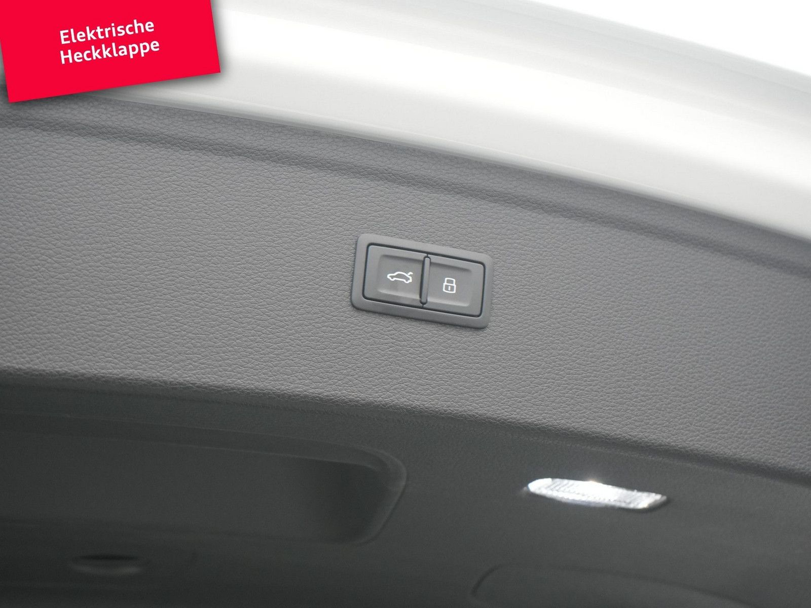 Audi Q5 55 e quattro S line PANO MATRIX AHK ACC LEDER