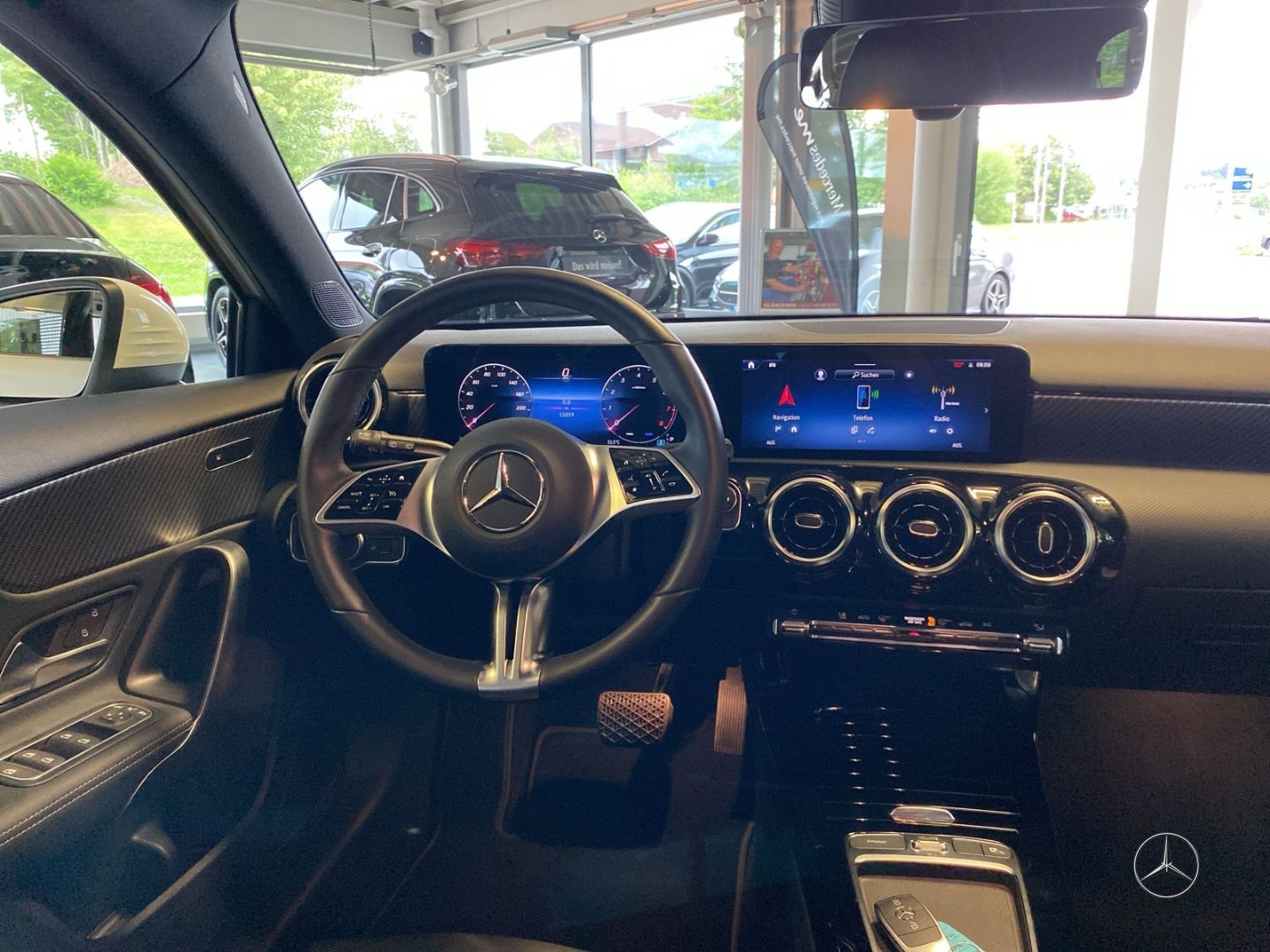 Mercedes-Benz A 180 7G-DCT PROGRESSIVE - Samsaru's Car Outlet