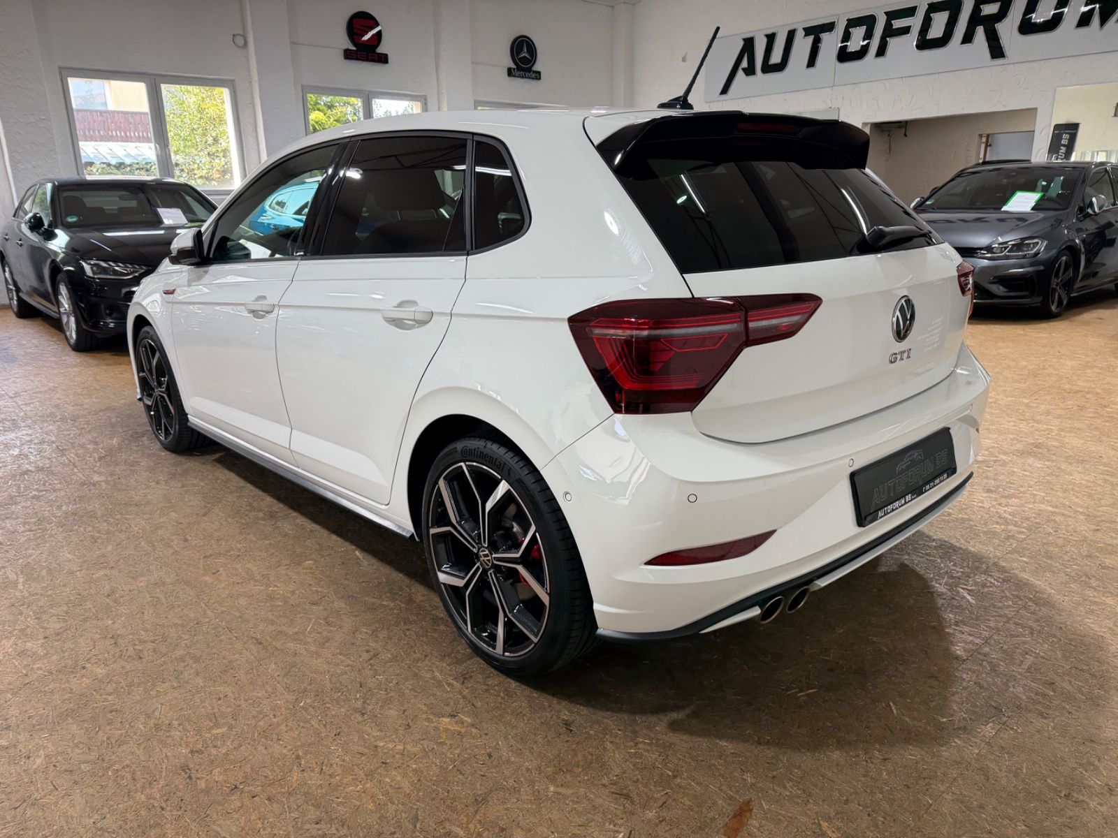Volkswagen Polo VI GTI 2.0TSI DSG/ALCANTARA/CAM/MATRIX/18"