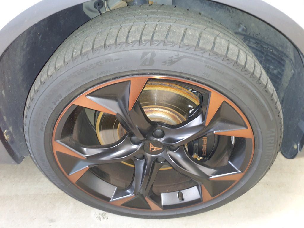 Cupra Formentor 1.4 TSI e-HYBRID AHK*Pano*RFK*PDC*NAV